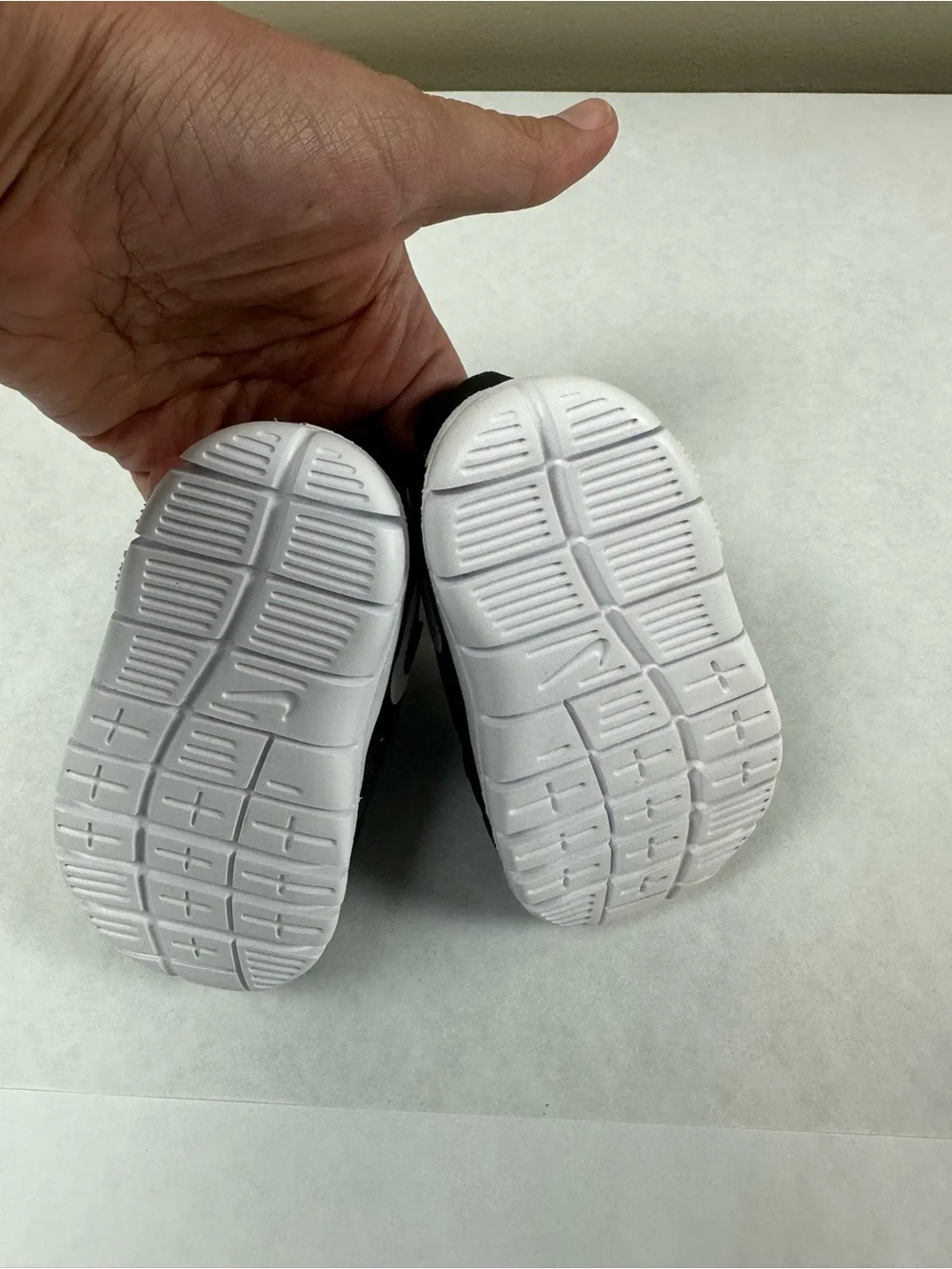 Nike 2C Free 5.0 Black and White Tennis Shoes BABY SHOES